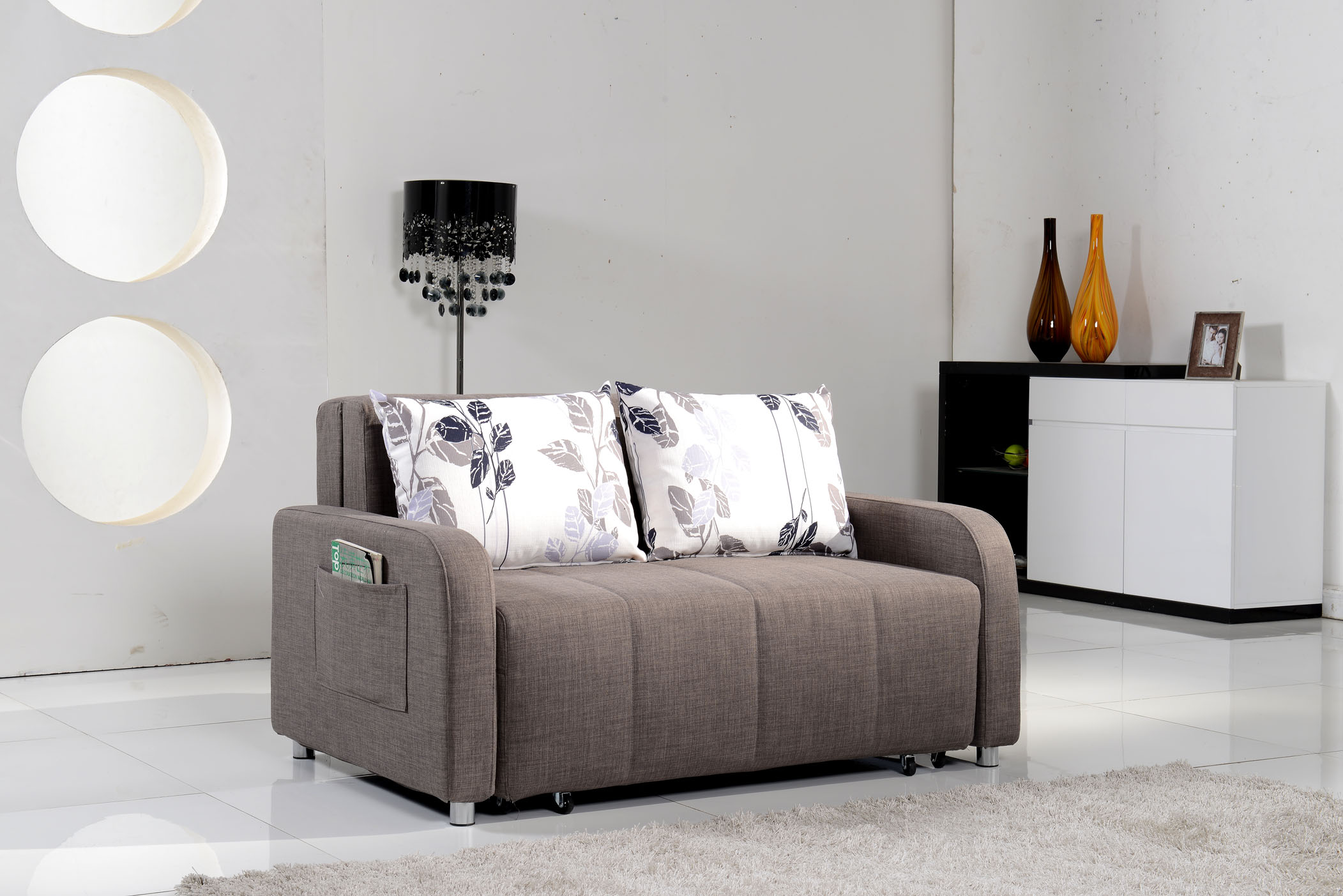 Компактный диван кровать - идеальная мягкая мебель для маленькой комнаты