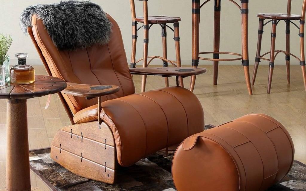 Кресло-качалка из дерева и подобных материалов: удобный предмет интерьера для дома и дачи